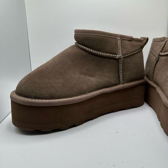 CUSHIONAIRE Women's Genuine Suede pull on platform boot +Memory Foam 8.5 TAUPE - Picture 7 of 7